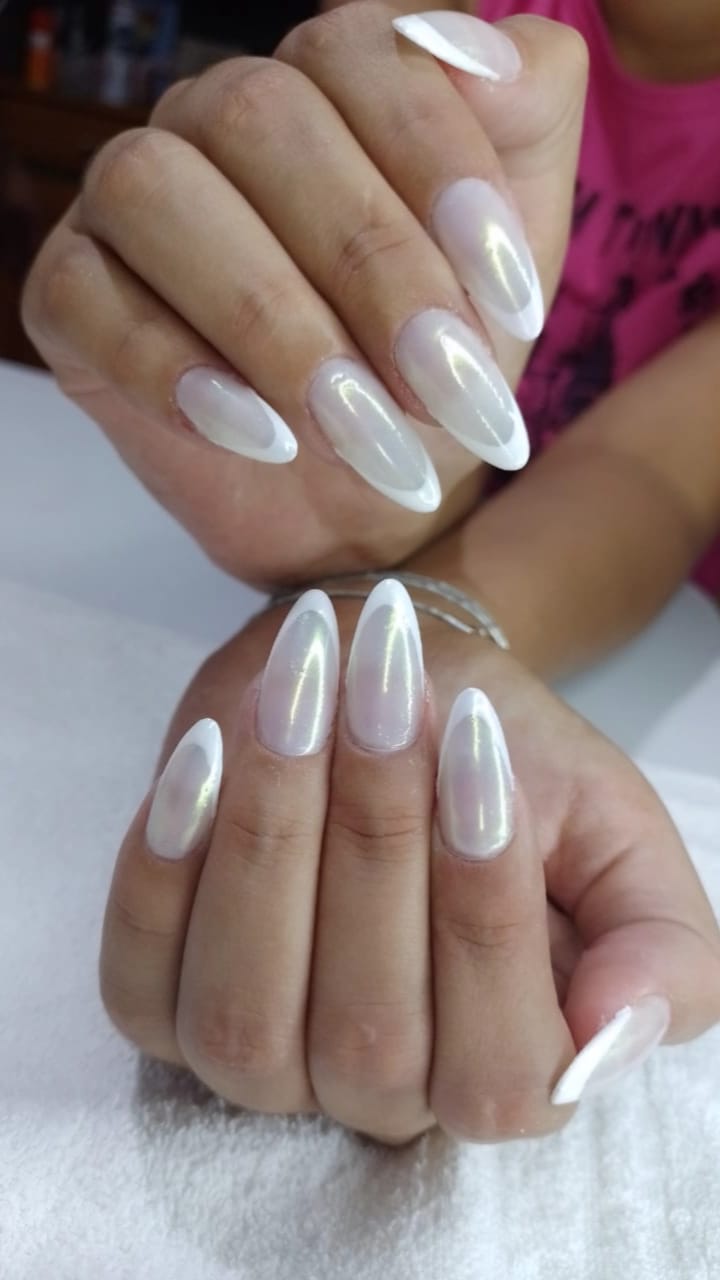 Uñas con diseño floral