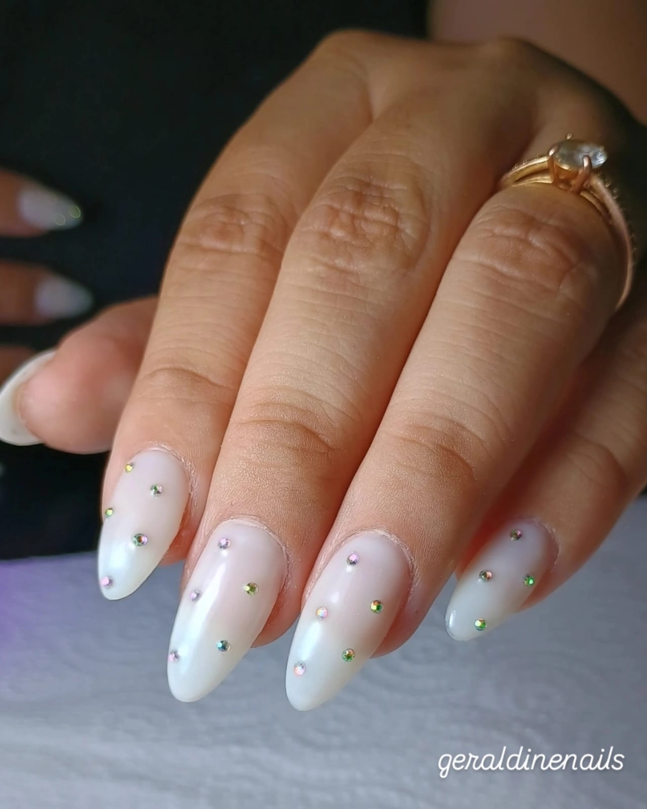 Uñas con efecto mármol