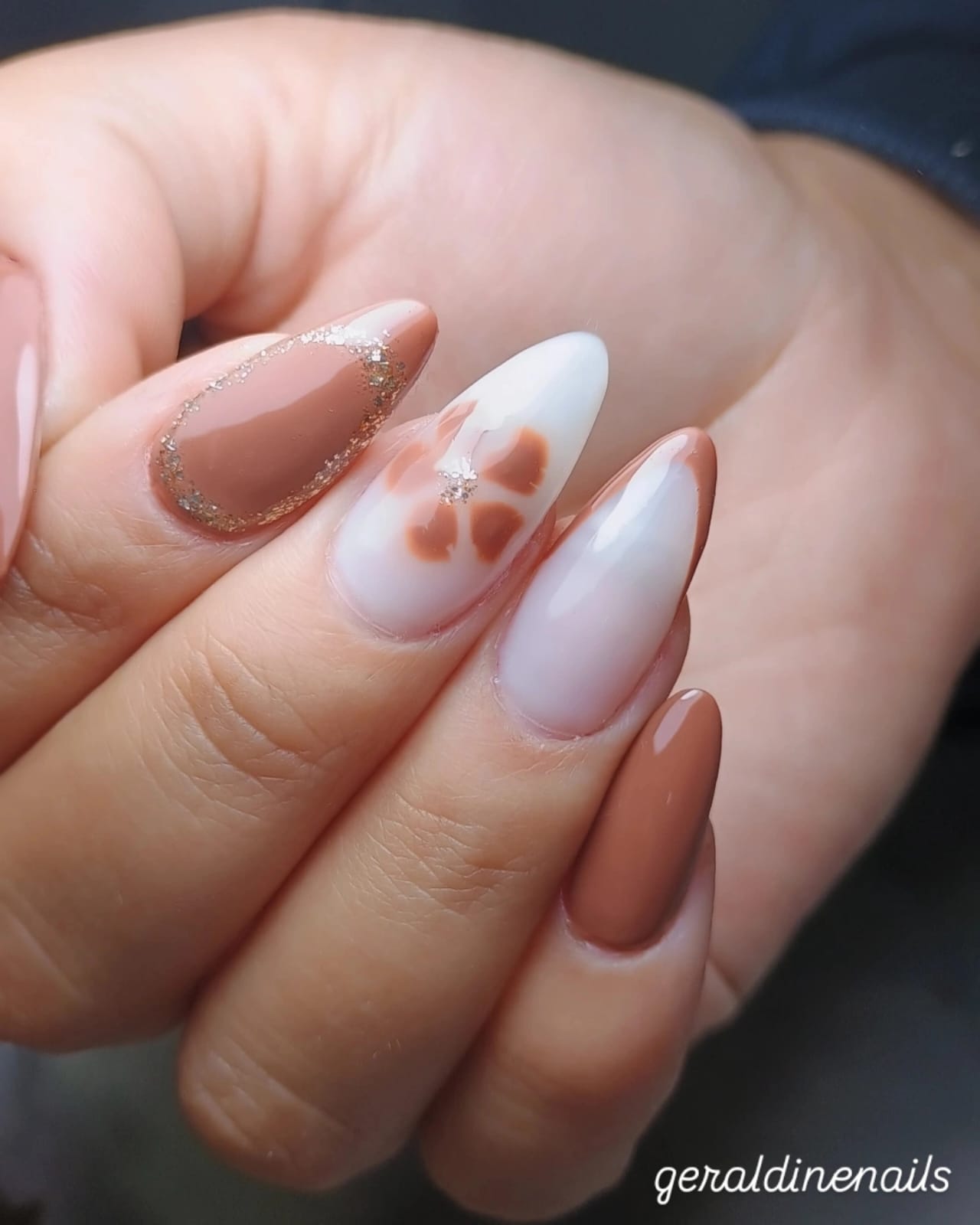 Uñas con efecto mármol